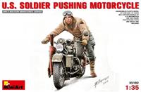 miniart U.S. Soldier Pushing Motorcycle