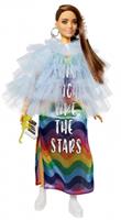 Mattel Barbie Extra Puppe mit Regenbogen-Kleid