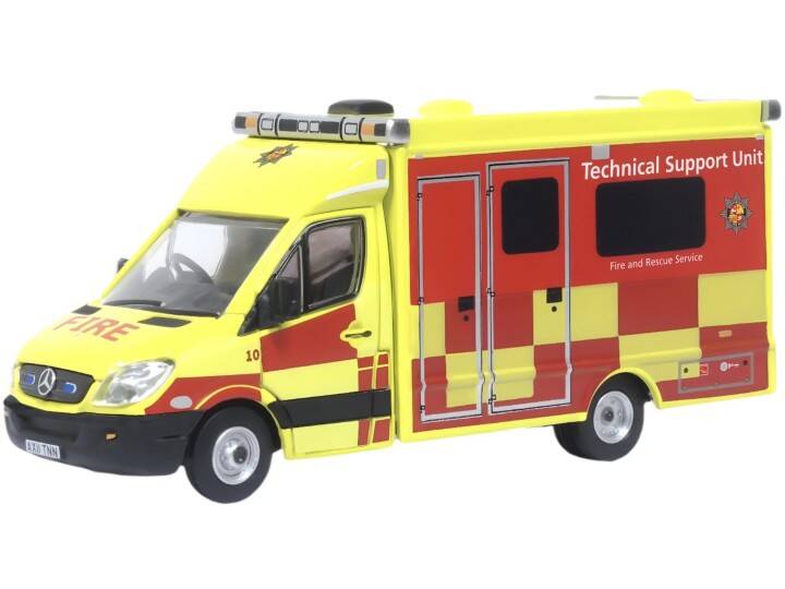 Brinic Modelcars Oxford Mercedes Sprinter Ambulance Technical Support Unit