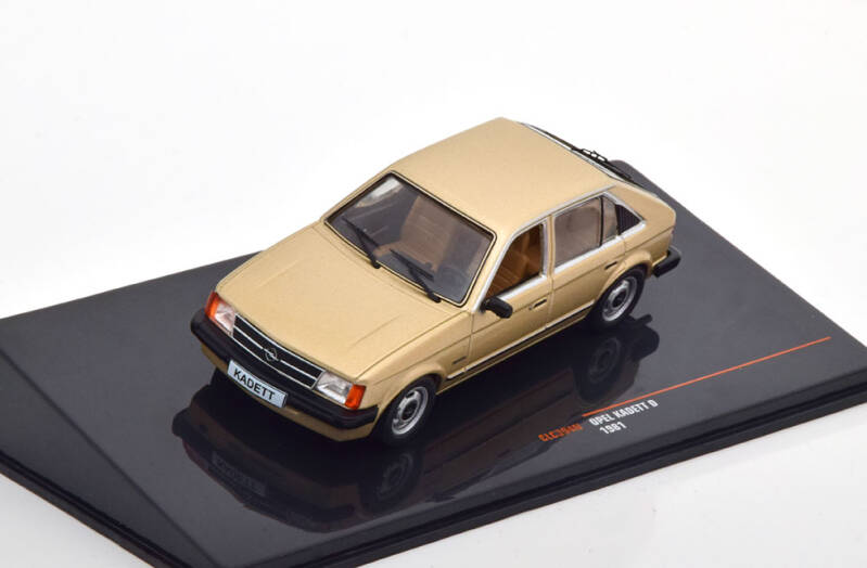 Brinic Modelcars IXO Models Opel Kadett D - 1981