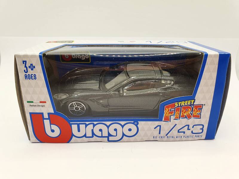 Brinic Modelcars Bburago Chevrolet Corvette Stingray