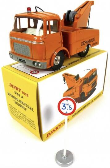 Brinic Modelcars Dinky Toys Berliet GAK takelwagen