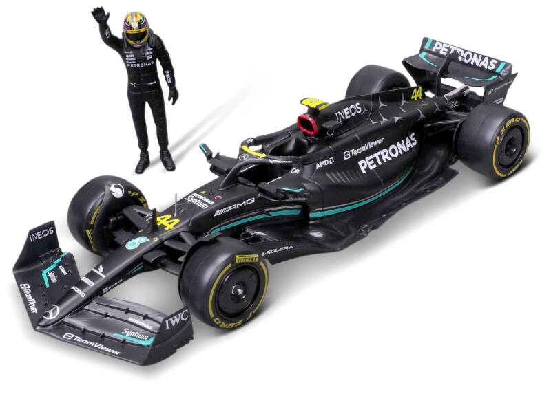 Brinic Modelcars Bburago Mercedes AMG F1 W14E met Lewis Hamilton figuurtje