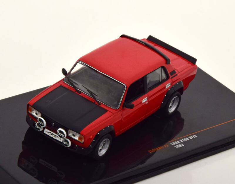 Brinic Modelcars IXO Models Lada 2105 VFTS - 1983