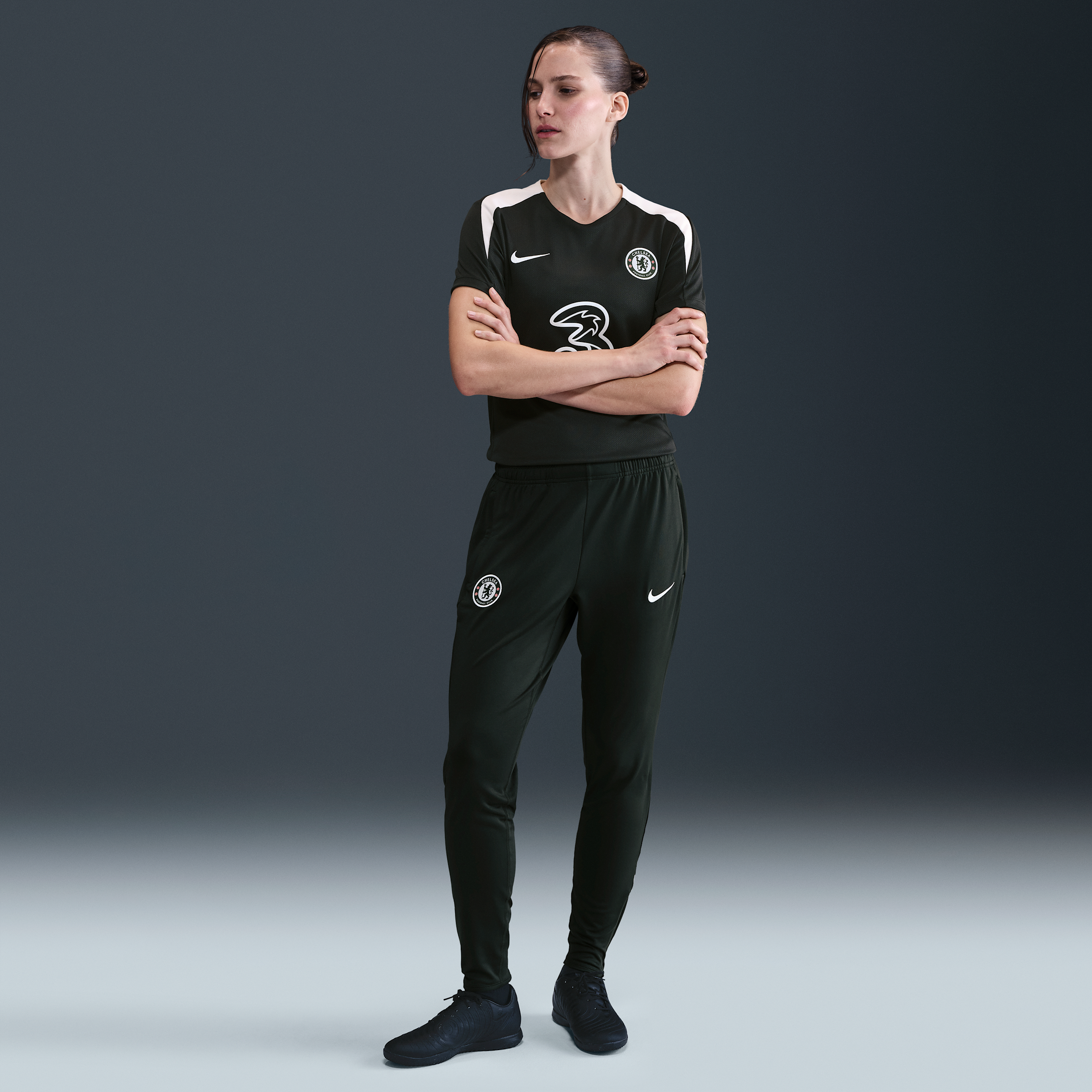 Nike Chelsea FC Strike  Dri-FIT knit voetbalbroek voor dames - Groen