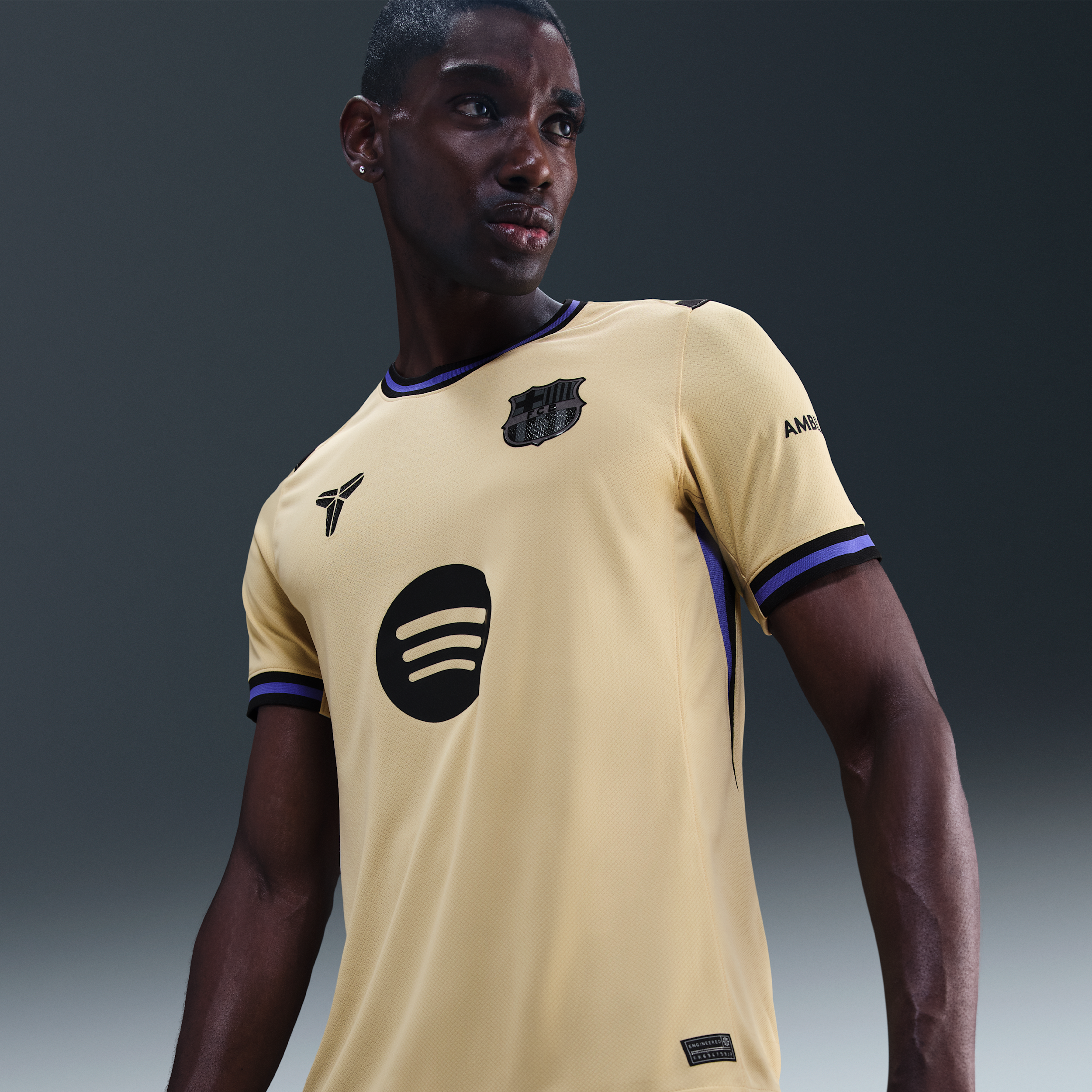 Nike FC Barcelona 2025/26 Stadium Uit Kobe replicavoetbalshirt met Dri-FIT voor heren - Bruin