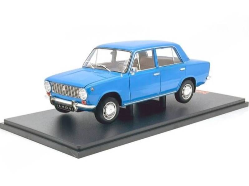 Brinic Modelcars IXO Models Lada 1200 - 1971