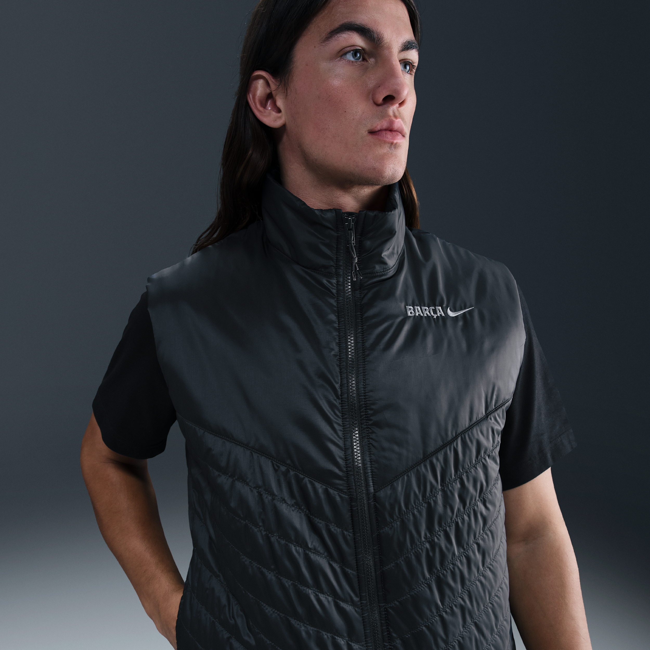Nike FC Barcelona Windrunner  Therma-FIT middelzware voetbalbodywarmer voor heren - Grijs