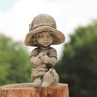 Gartentraum.de Kleine Deko Gartenfigur von Sarah Kay  mit Mächen - Felia