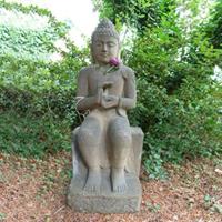 Gartentraum.de Sitzende Buddha Steinfigur aus Naturstein für den Garten / 100 cm