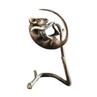 Gartentraum.de Robuste Bronze Mäuseskulptur für den Garten - Maus mit Zweig