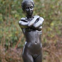 Gartentraum.de Kunstvolle Bronze Frauenskulptur - Agnete