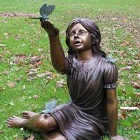 Gartentraum.de Bronze Statue - Mädchen mit Schmetterling