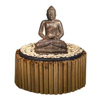 Gartentraum.de Sitzender Buddha mit Gefäß als Wasserspiel inkl. Pumpe und Becken - Kawei