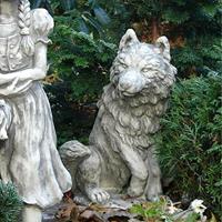 Gartentraum.de Wolf Figur aus Steinguss für den Garten - Viseria Canis