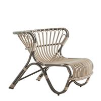 Gartentraum.de Ausgefallener dunkelbrauner Lounge Sessel aus Alu-Rattan - Loungesessel Minja / Michelangelo White