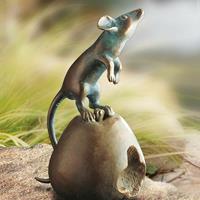 Gartentraum.de Bronze Mausfigur mit einzigartiger Patina - Maus mit Apfel