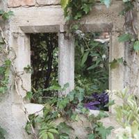 Gartentraum.de Historisches Ruinen Stein Fenster - Chorley