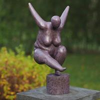 Gartentraum.de Tanzende Frau Skulptur aus Bronze - violett - Iduna