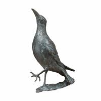 Gartentraum.de Robuste Vogelskulptur aus Bronze mit Patina - Rabe schreitend