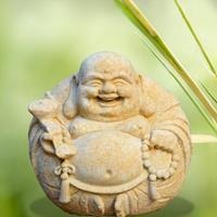 Gartentraum.de Lachender Buddha Figur aus Stein - Samanta / Sand