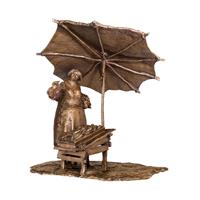 Gartentraum.de Limitierte Bronzefigur Frau mit Marktstand und Schirm - Marktfrau