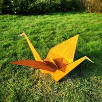 Gartentraum.de Kranichfigur aus Rost Metall im Origami Design - Kranich Evander / 85x125cm (HxB)