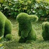 Gartentraum.de Topiary Gartenfigur Hase - GFK & Kunstrasen - grün - Klopfer