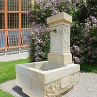 Gartentraum.de Stilvoller Gartenbrunnen aus Sandstein - Classico / 130x80x100cm