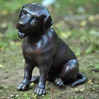 Gartentraum.de Sitzende Hunde Gartenbronze dunkelbraun - Labrador