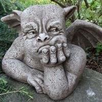 Gartentraum.de Klassische Gargoyle Skulptur aus Steinguss - Reygar