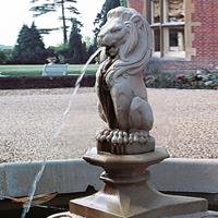 Gartentraum.de Brunnen Wasserspeier mit Löwe - Panthera Leu / Portland weiß