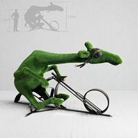 Gartentraum.de Riesige Biker Giraffe - Topiary - Metall, GFK & Kunstrasen - Butch