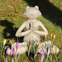Gartentraum.de Sitzende Frosch Steinfigur macht Yoga - Yoga Ranae