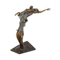 Gartentraum.de Menschfigur im Wind - Bronze Designerstatue - Herbst