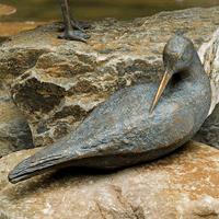 Gartentraum.de Liegende Wasservogelfigur - patinierte Bronze - Wasserläufer