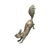 Gartentraum.de Besondere Bronze Tier Gartenfigur mit Patina - Eichhörnchen