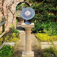 Gartentraum.de Deko Sonnenuhr für den Garten mit Säule - Helios