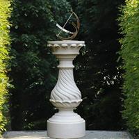 Gartentraum.de Garten Sonnenuhr mit Stein Podest - Galileo / Terrakotta