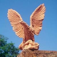 Gartentraum.de Adler Tierfigur aus Terrakotta für den Garten - Aquila