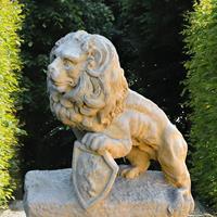 Gartentraum.de Große Löwen Stein Skulptur - Karuso / Sand