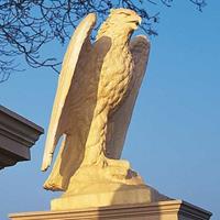 Gartentraum.de Große Adler Steinskulptur - Caelus / Sand