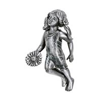 Gartentraum.de Kleine Metall Wandfigur Mädchen mit Blüte - Blumenmädchen / Aluminium hellgrau