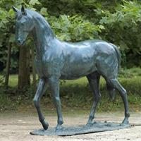 Gartentraum.de Große Bronze Statue mit Pferd  - Don Camero