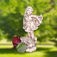 Gartentraum.de Blumenmädchen mit Rose aus Steinguss - Rosali / ohne Stab
