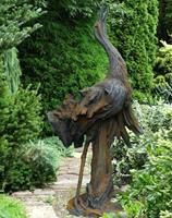 Gartentraum.de Große Gartenskulptur Kranich aus Steinguss - Karuso / Rosteffekt