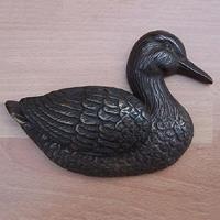 Gartentraum.de Bronze Türklopfer in Entenform für die Hauswand - Ente Dona