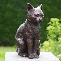 Gartentraum.de Lebensgroße Katzenstatue sitzend aus Bronze als Gartendeko - Katze Fela