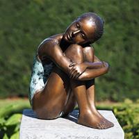 Gartentraum.de Frau im Badeanzug genießt Sonne - Bronze Frauenfigur - Sonnenbad