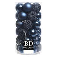 Bellatio 37x stuks kunststof kerstballen donkerblauw 6 cm inclusief kerstbalhaakjes -